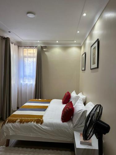 Dashluxe, Kampala (photo 10)