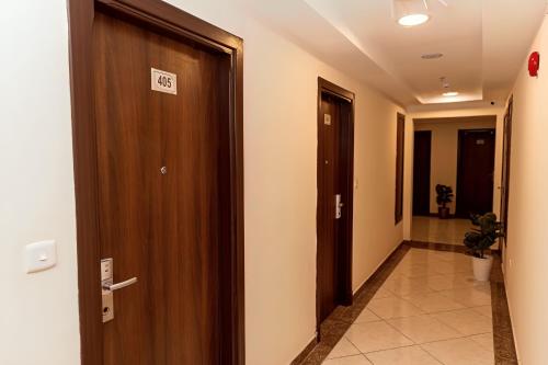 Double or Twin Room with Private Bathroom image 7