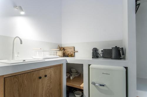 Paris Studios & Apartment - image 2