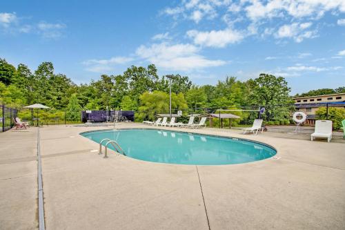 View, Hiawatha East Lake Tansi by CoolVacay in Lake Tansi (TN)