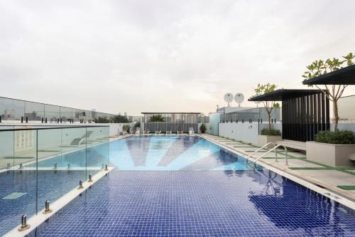 Livbnb-Stylish and Spacious 1BR Apartment with Private Balcony, Dubai (foto 3)