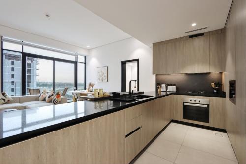 Livbnb-Stylish and Spacious 1BR Apartment with Private Balcony, Dubai (foto 6)