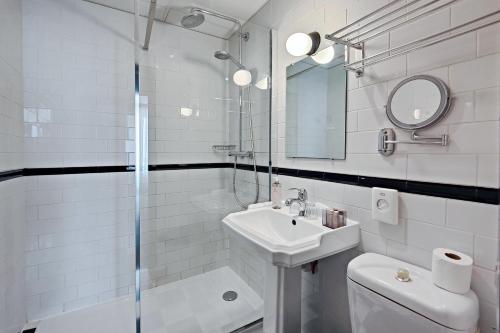  Executive Room image 3