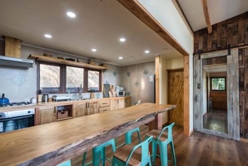 Refugio Millaray - Vistas y Acceso al Lago in Pucon Waterfront