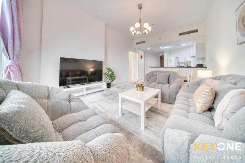 Viridis Living Chic and Spacious 1BR, Дубай (фото 8)