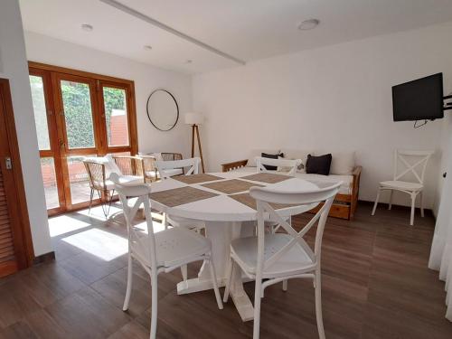 Duplex BESUGO, con patio y parrilla Duplex BESUGO, con patio y parrilla