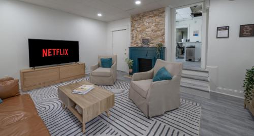 Bluff City Luxe near Brooks Művészeti Múzeum