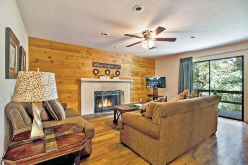Hiawatha East Lake Tansi by CoolVacay in Lake Tansi (TN)