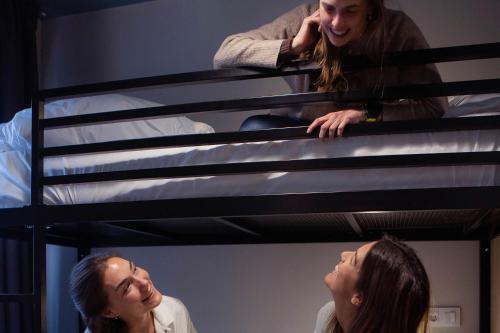 Font Andorra Hostel by Nexta, Huesca