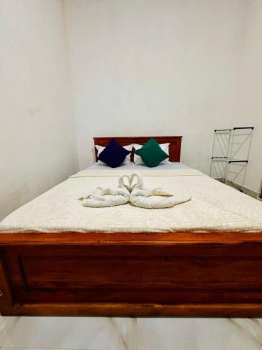 Standard Double Room image 4