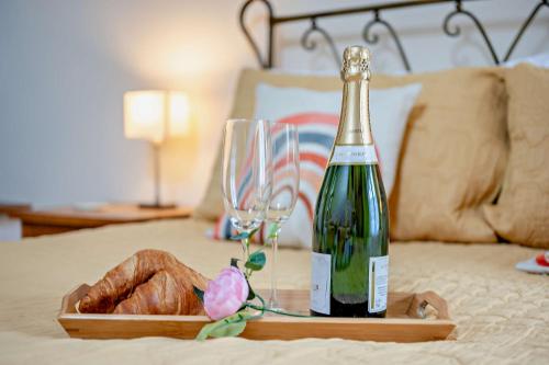 Castle Forge 4-Bedroom Historic Purbeck Forge in Kingston, Corfe Castle, Sleeps 7 in Dorset