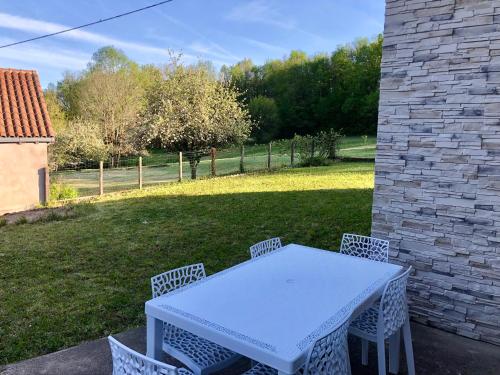 Location vacances dans le Périgord vert (Location vacances dans le Perigord vert) in Saint-Front-la-Rivière