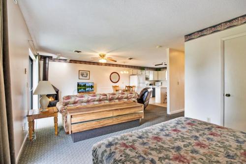 Hiawatha East Lake Tansi by CoolVacay in Lake Tansi (TN)