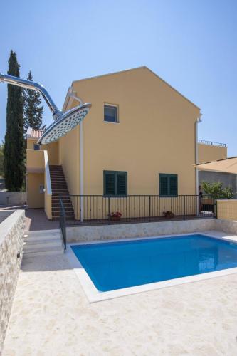 Apartments Tonia - image 7