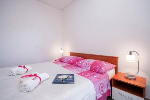 Standard King Room room in Family Apartments & Rooms Mikelin