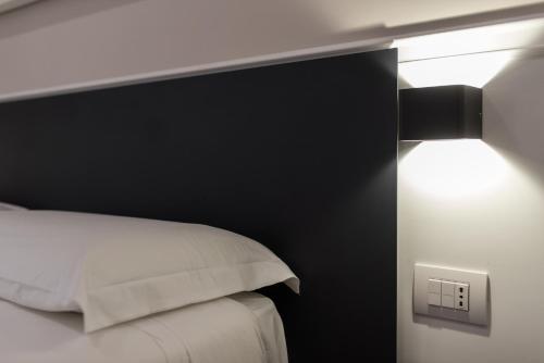 Dante Boutique Rooms - image 13