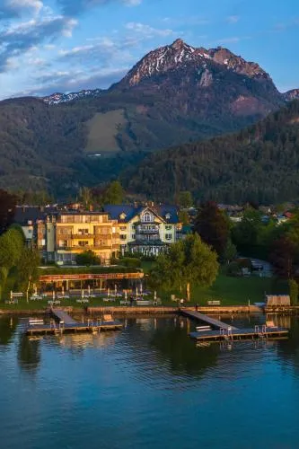 Seehotel Brandauer's Villen in Strobl, Österreich