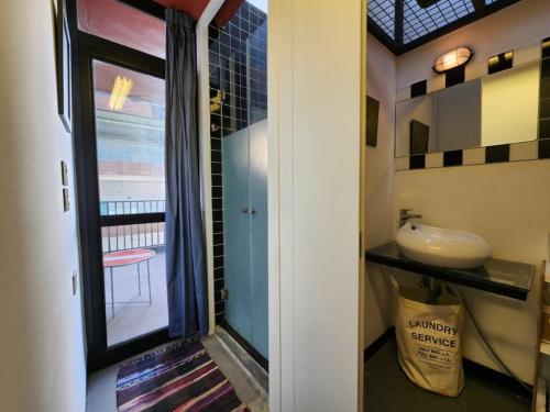 Private Mar Mikhael Loft Best View - image 3
