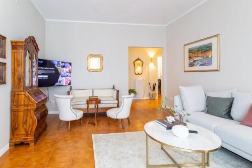 HouSmart Lorenzo Costa 17