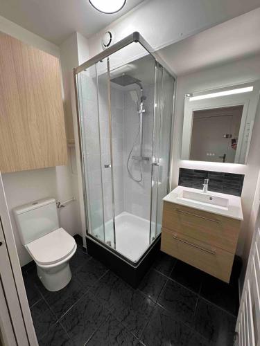 Studio neuf tout équipé - Calme - Proche centre ville - Parking gratuit (Studio neuf tout equipe - Calme - Proche centre ville - Parking gratuit) in 希利馬紮蘭