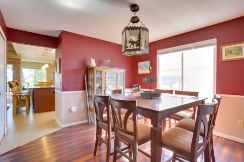 Littleton Family Home about 12 Mi to Dtwn Denver! in Littleton, USA