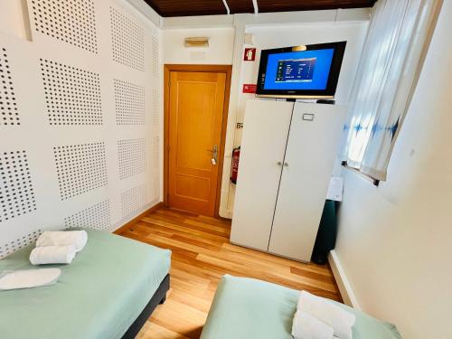 Lagos Central Rock School Hostel ,Algarve – Lagos, 