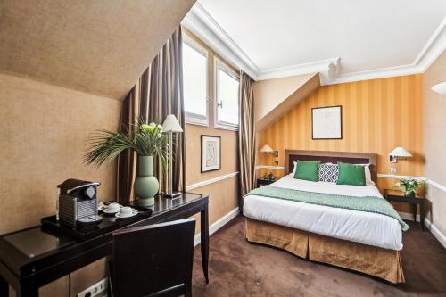 Two Connecting Double Rooms (5 people)