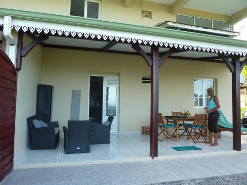 Terraza/balcón, Appartement familial avec jardin au Robert in Le Robert