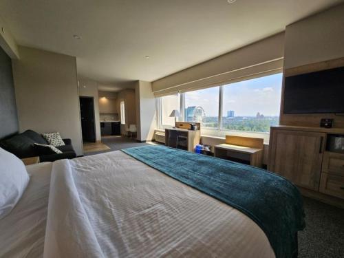 Suite with River View