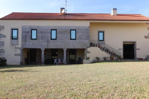 Casa da Aldeia MGS, Laundos