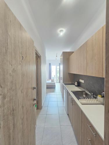 Piazza Napa Studio Apts self serviced 3
