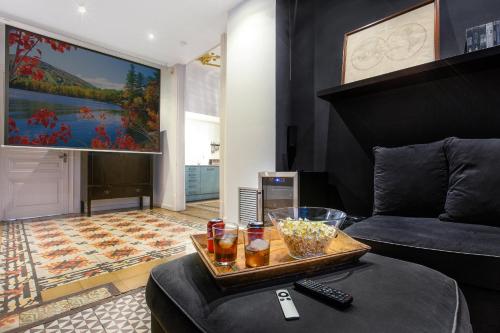 Three-Bedroom Superior Apartment image 3