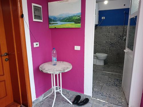 2 bedrooms, 4 beds
