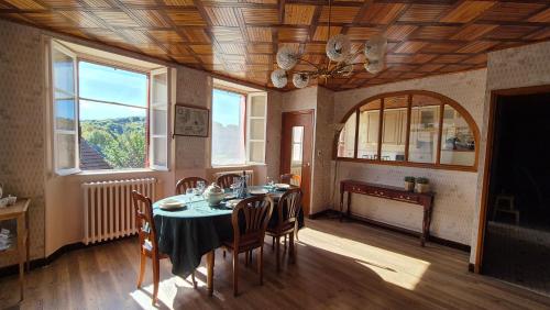 Iekārtas, Maison La vie de l'Aubrac - Gîte Lo Bel Peis (Maison La vie de l'Aubrac - Gite Lo Bel Peis) in Saint-Amans-des-Cots