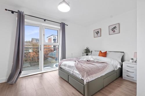 Comfy Home-Windrush Grove, Birmingham