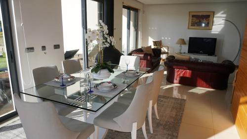 Luxury 3 Bedroom, 3 ensuits, Private pool, Vale do Lobo in Almancil