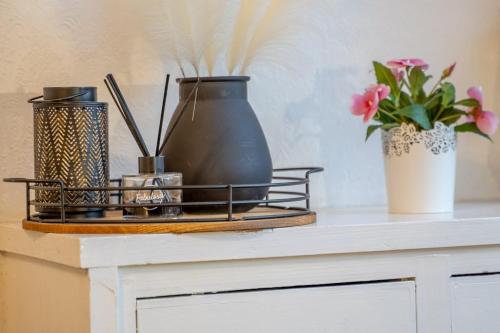 White House Apartment, near Broadway Plaza, 2 bedroom sleeps 5, Free wifi, Netflix, Бирмингем (фото 8)