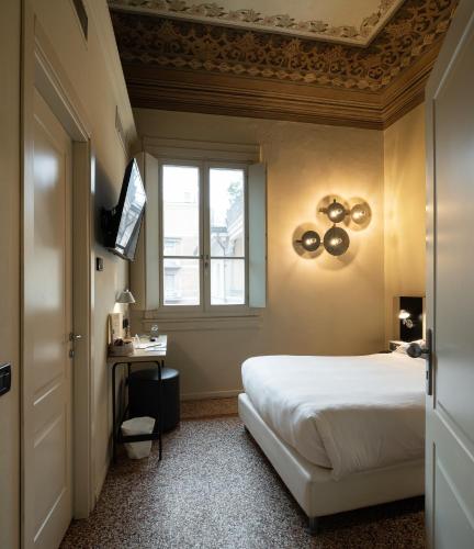 I Portici Hotel Bologna - image 11