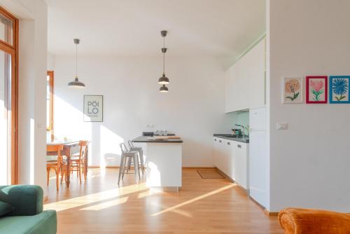 Casa Leonardo - Luminosa Casa Studio con Parcheggio Interno - Molinette, Turin (photo 7)