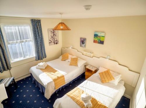 Clifden White Heather House – Clifden
