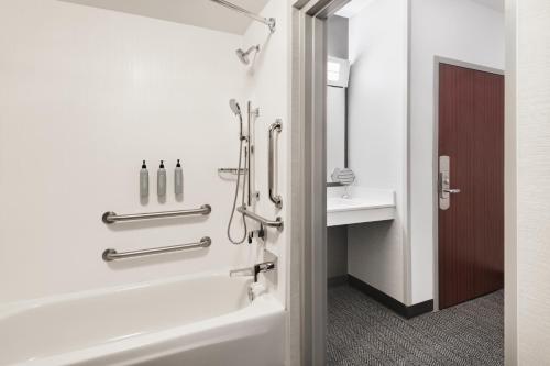 Courtyard by Marriott Burlington in Burlington, USA