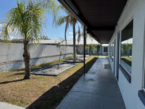 A szálláshely kívülről, Royal Inn in Eustis (FL)