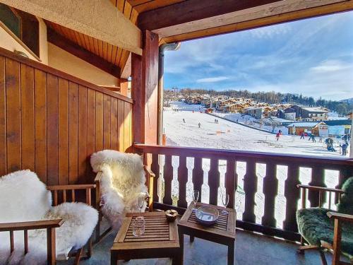 Duplex lumineux renove, pied des pistes, balcon - FR-1-344-252 in Villarencel