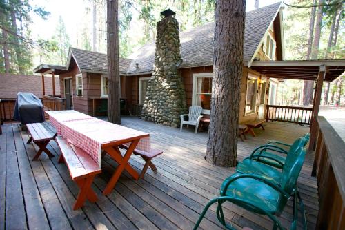 Chatterton's Cottage in Wawona (CA)