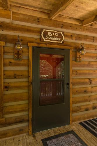 Big Boulder Hot Tub Private Hiking Big Boulder Hot Tub Private Hiking