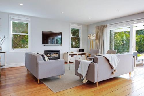 Solara Executive Villa with Air-Con and Backyard, Auckland (photo 9)