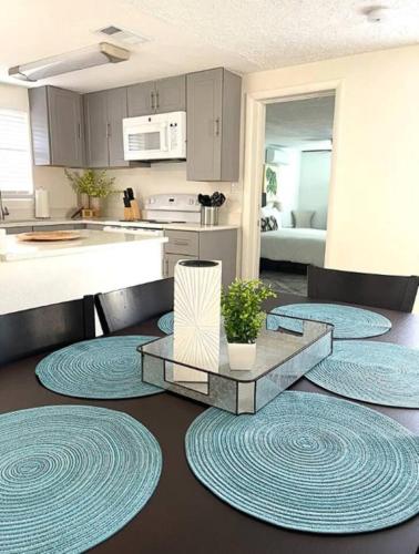 Fully Fenced With Hot tub near Siesta Key Bridge