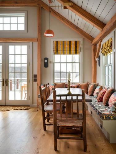 Post & Beam - Stunningly Designed Luxury Home with Pool & Hot Tub, Pine Plains (photo 4)