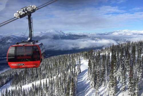 Whistler Village North Retreat - Private Hot tub - image 3