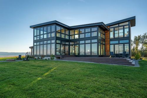 Mtn Views and Private Hot Tub Luxe Tetonia Retreat Mtn Views and Private Hot Tub Luxe Tetonia Retreat